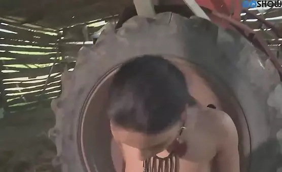 Outdoor Anal Orgy Spreading on the Hay